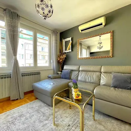 2bdr - Excellent Location Apartment Sarajevo