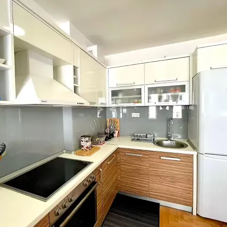 Apartment 2bdr - Excellent Location Sarajevo